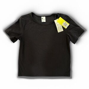 NWT all in motion Super Soft Buttery Athletic Youth Short Sleeve Tee Medium